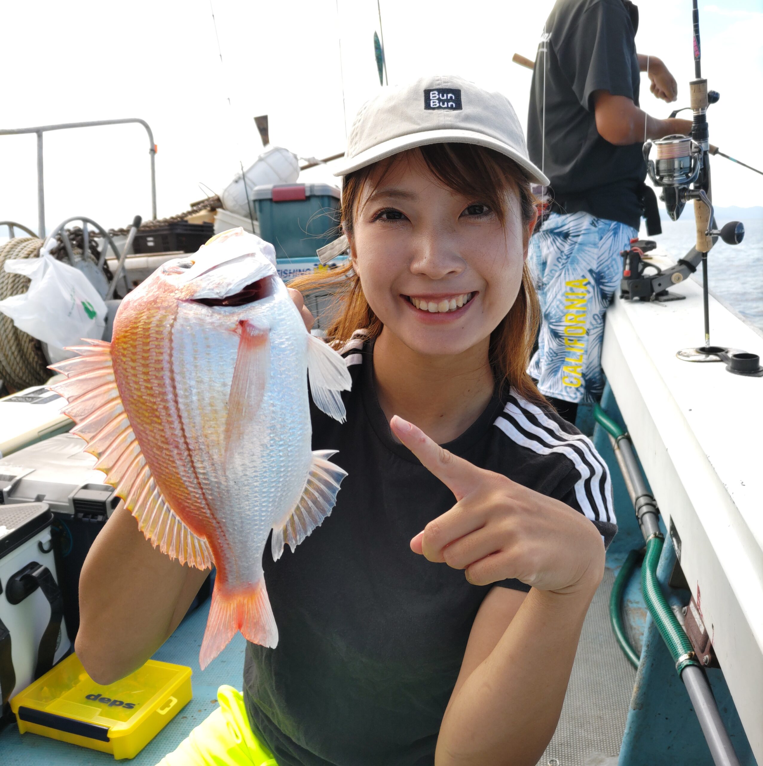 仲良し船長と愉快な仲間たち - 遊漁船 Only One(ｵﾝﾘｰﾜﾝ)